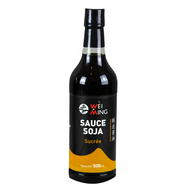Packshot bouteille de sauce soja sucrée Wei Ming sur fond blanc